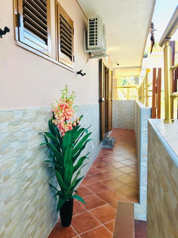 Atlantis Apartments Orikum Dış mekan fotoğraf